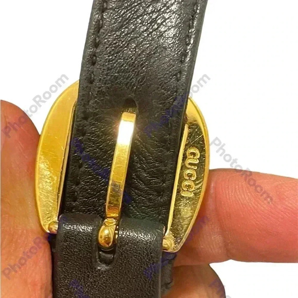 Gucci horsebit Leather Black
Crossbody Mini bag Used but in good condition - Picture 7 of 11